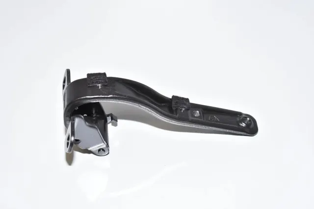 Right Side Bootlid Hinge