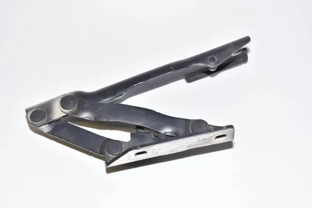 Front Right Bonnet Hinge
