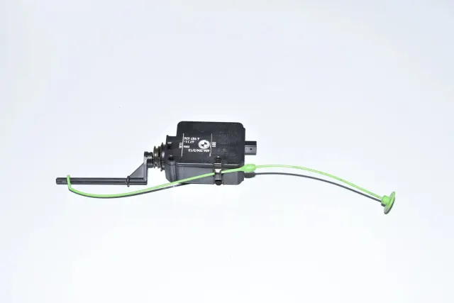 Fuel Tank Cover Lock