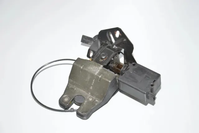 Tailgate Boot Lock