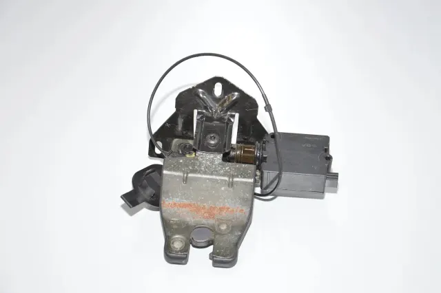Tailgate Boot Lock