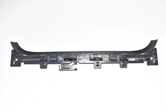 Rear Bumper Middle Bracket