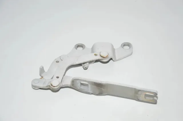 Front Right Bonnet Hinge