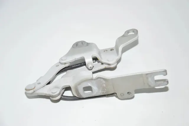 Front Left Bonnet Hinge