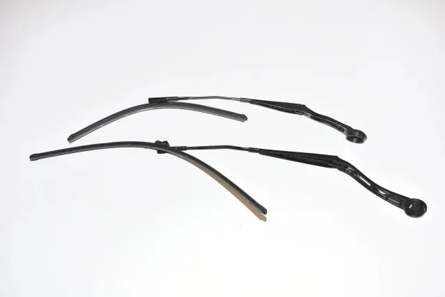 Front Wiper Arms