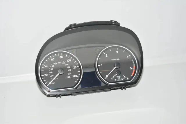 Instrument Cluster Speedometer
