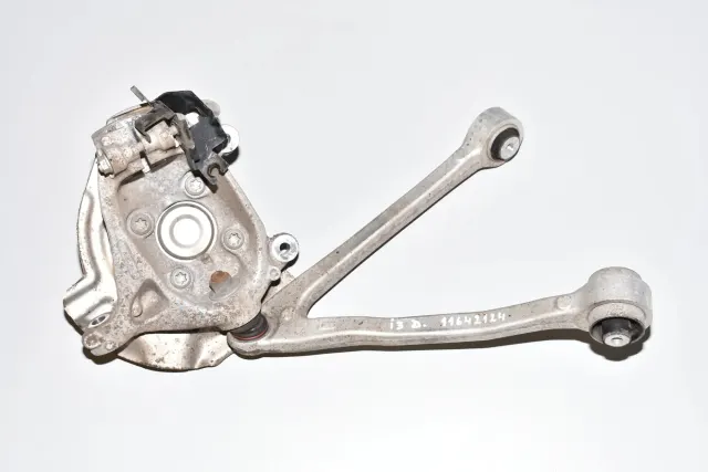 Front Right Wheel Hub