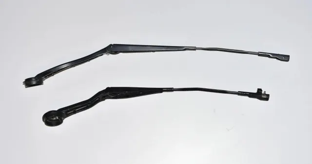 Front Wiper Arms