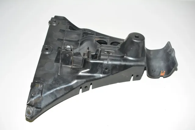 Rear Right Bumper Bracket
