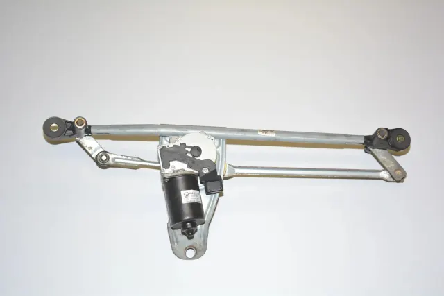 Front Windshield Wiper Mechanism