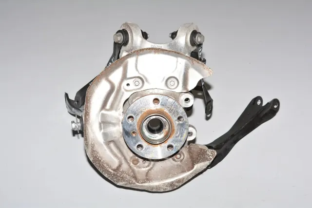 Rear Right Wheel Hub