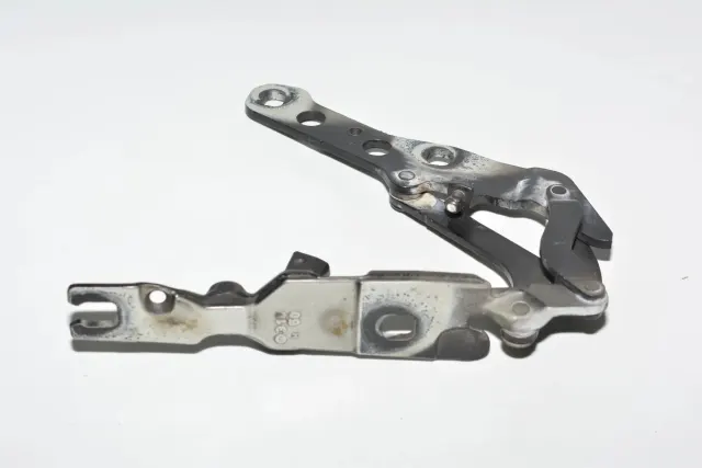 Front Right Bonnet Hinge