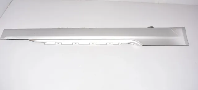 Right Side Plastic Sideskirt Cover