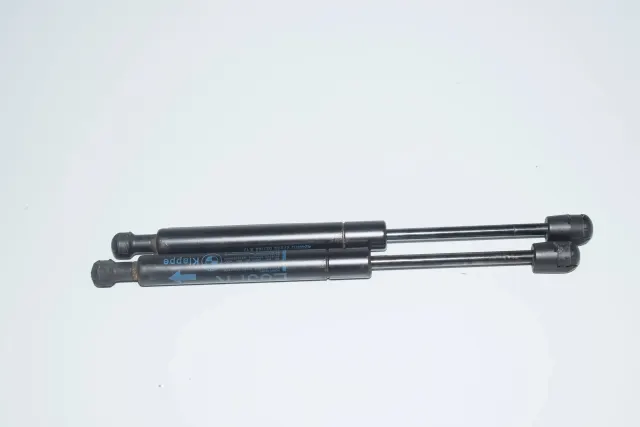 Front Right Bonnet Strut