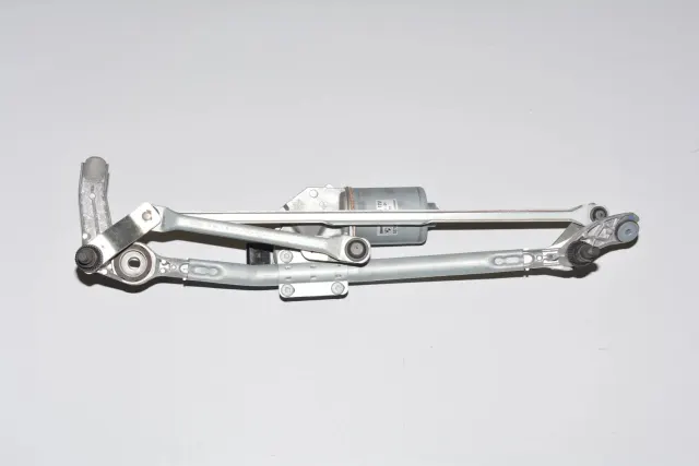 Front Windshield Wiper Mechanism