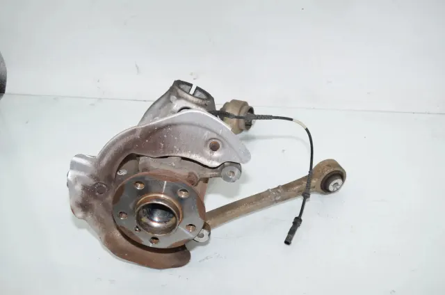 Front Left Wheel Hub