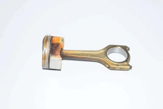 Piston