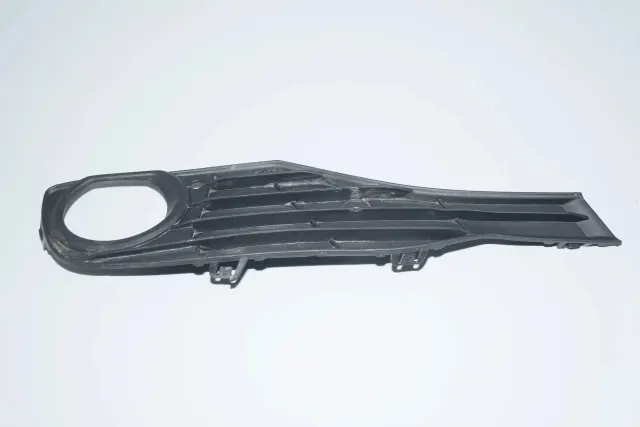 Front Right Grill