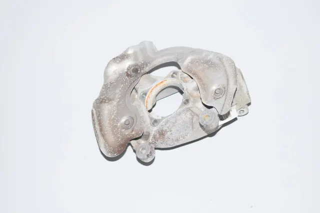 Front Left Wheel Hub