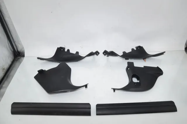 Front Right Interior Step Trim