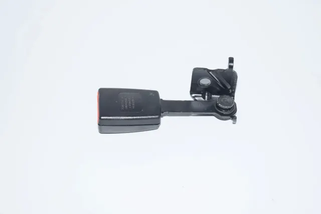 Rear Right Seat Buckle