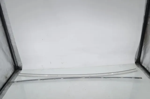 Right Side Roof Strip Trim