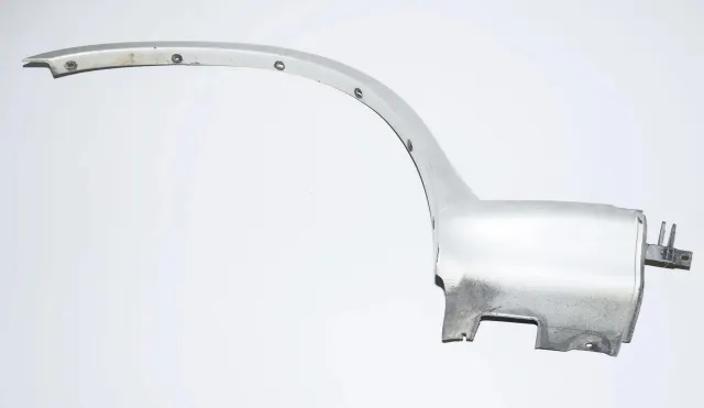 Rear Right Fender Arch Trim