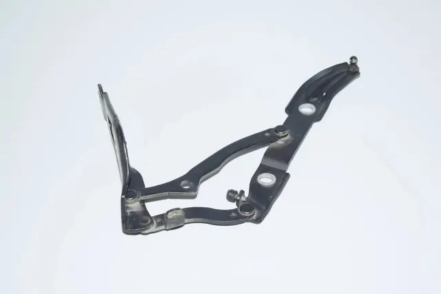 Right Side Bootlid Hinge