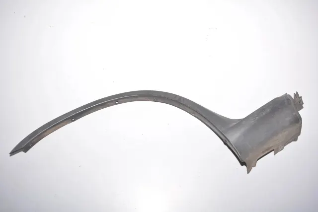 Rear Right Fender Arch Trim
