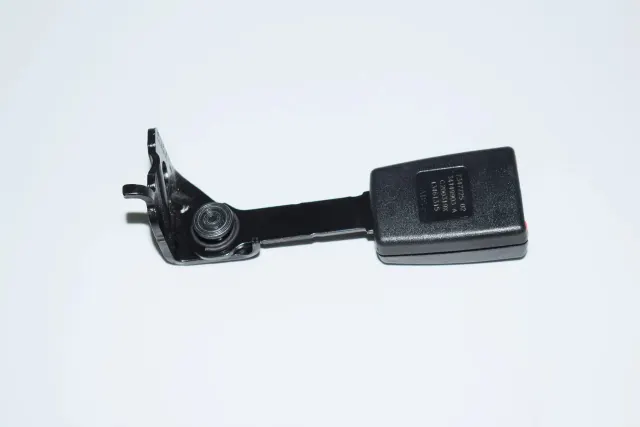 Rear Left Seat Buckle