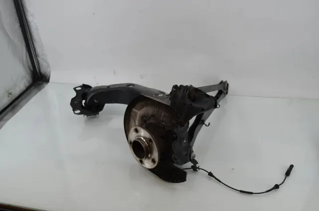 Rear Right Wheel Hub