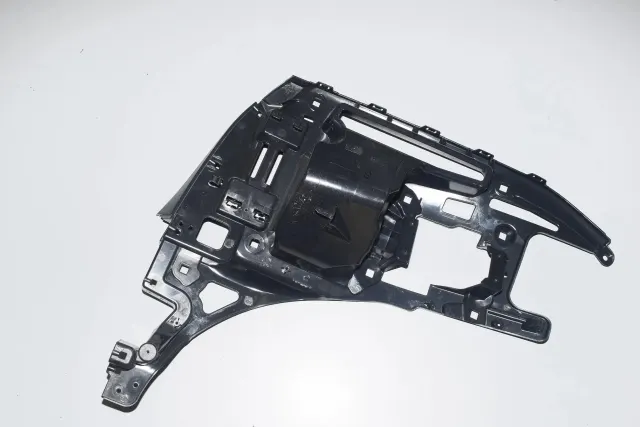 Rear Right Bumper Bracket