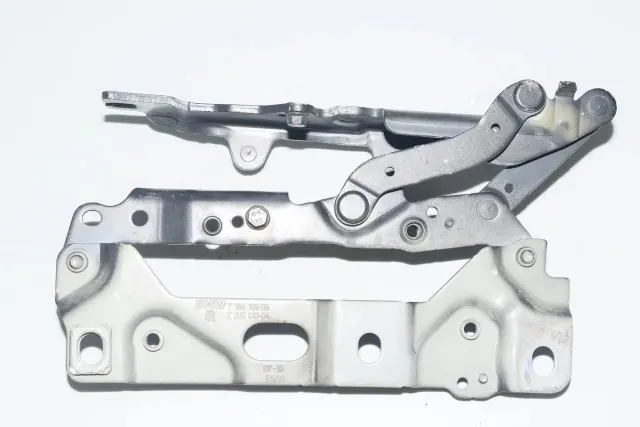 Front Left Bonnet Hinge
