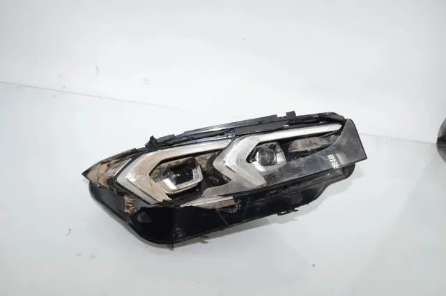 Front Right Headlight