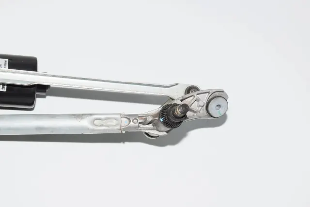 Front Windshield Wiper Mechanism