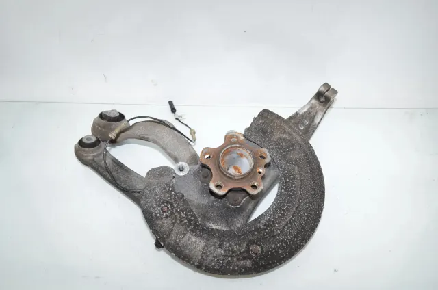Front Right Wheel Hub