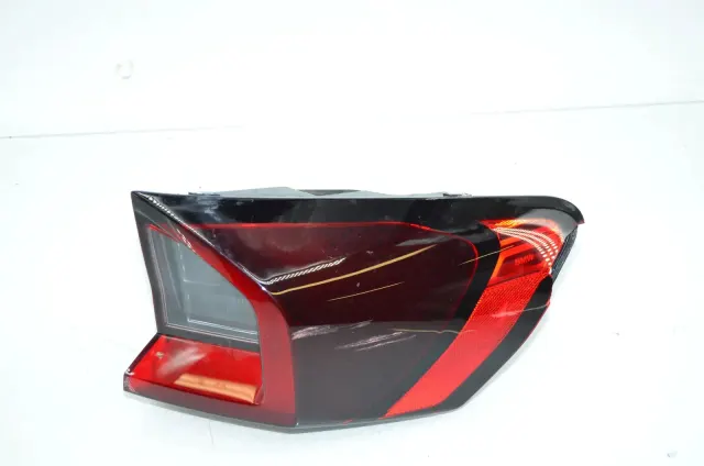 Rear Right Tail Light