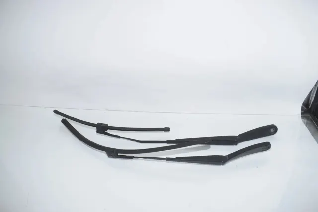 Front Wiper Arms