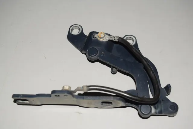 Front Left Bonnet Hinge