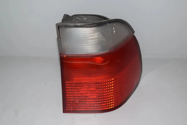 Rear Right Tail Light