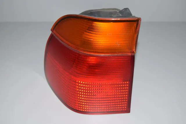 Rear Left Tail Light
