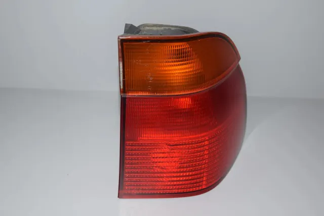 Rear Right Tail Light