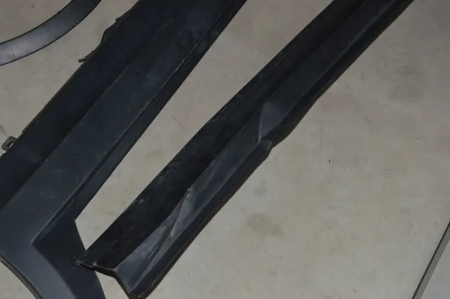 Right Side Plastic Sideskirt Cover