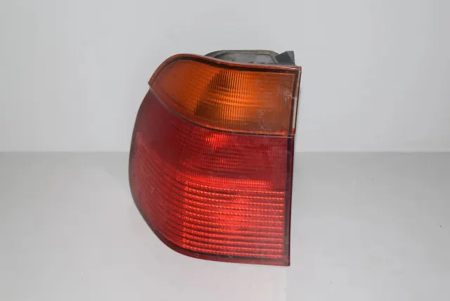 Rear Left Tail Light