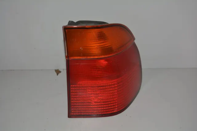 Rear Right Tail Light