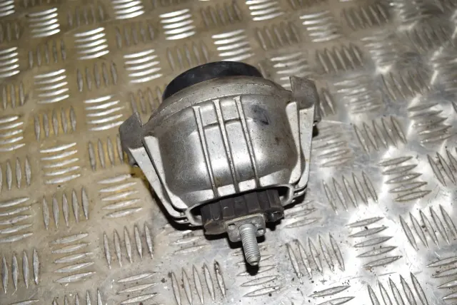Right Side Engine Mount