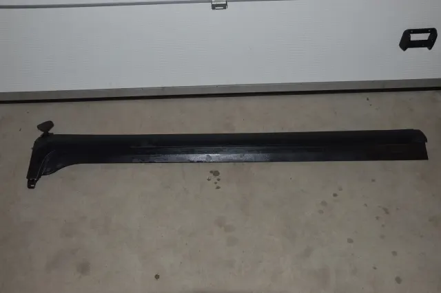 Left Side Plastic Sideskirt Cover