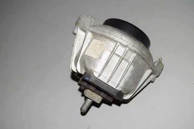 Left Side Engine Mount