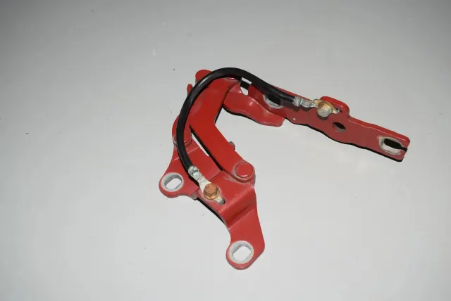 Front Left Bonnet Hinge