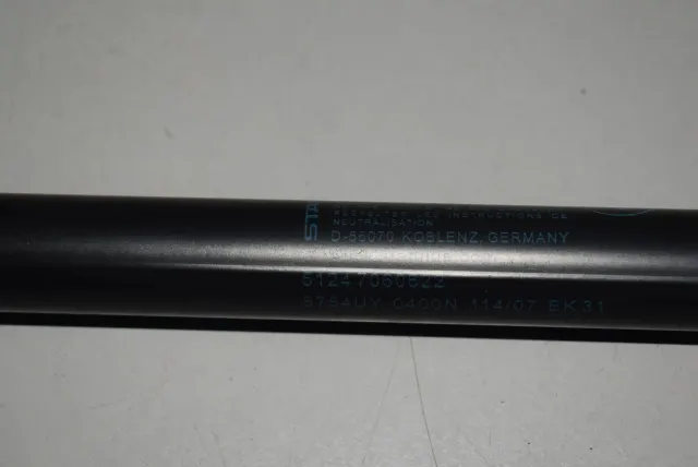 Right Side Tailgate Gas Strut